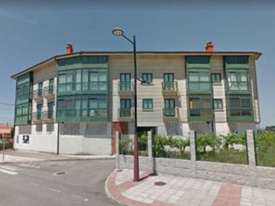 Piso en venta en Meis de 2 habitaciones con terraza y garaje