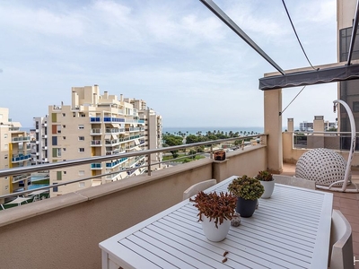 Venta de piso en calle Musico Vicente Spiteri Ga de 3 habitaciones con terraza y piscina