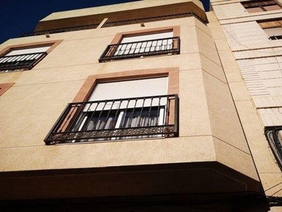 Venta de piso en Callosa de Segura de 2 habitaciones con balcón y calefacción
