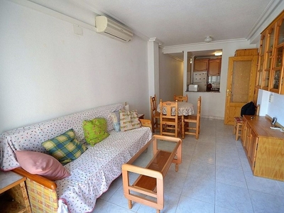 Venta de piso en Torrelamata - La Mata de 3 habitaciones con terraza y balcón