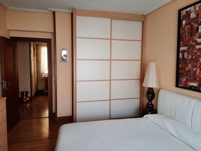 Alquiler de piso en Lovaina - Aranzabal de 4 habitaciones con terraza y muebles