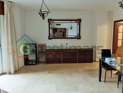 Piso en venta en Ollerías - San Cayetano de 5 habitaciones con terraza y garaje