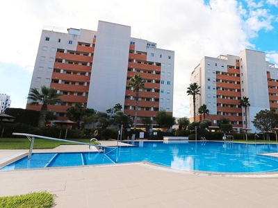 Apartamento de alquiler en Avenida del Puerto, Puerto Deportivo