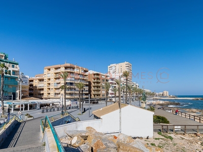 Apartamento en venta en Centro, Torrevieja, Alicante