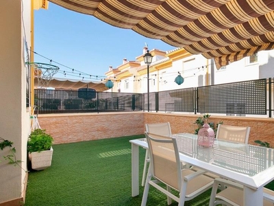 Casa adosada en venta en Serrallo, Gójar