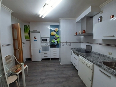 Piso en venta en avenida Camilo Jose Cela, 30