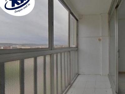 Piso en venta en Barcelona, Parc Central – Parc d’Europa – La Romànica