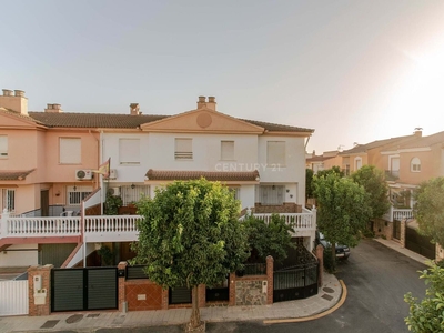 Casa en venta en Las Gabias, Granada
