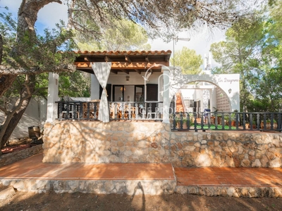 Chalet en venta en Cala Conta, San Jose / Sant Josep de Sa Talaia, Ibiza