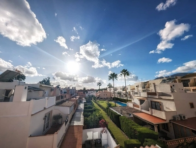 Chalet en venta en Zona de Punta Plata, Estepona, Málaga