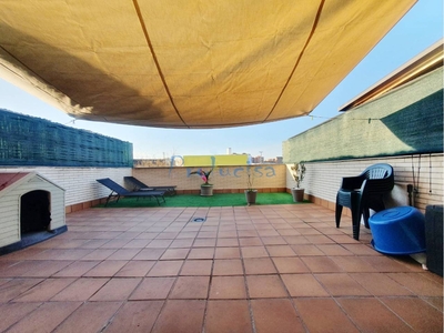 Venta de piso con piscina y terraza en Centro - El Arroyo - La Fuente (Fuenlabrada)