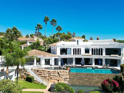 Villa en venta en Santa Clara, Marbella