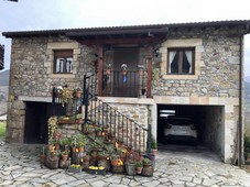 Venta Casa unifamiliar Corvera de Toranzo. Buen estado con balcón 550 m²