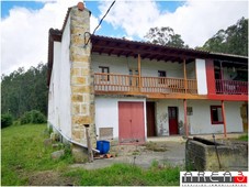 Venta Casa unifamiliar en Barrio Secadura - zona Alvarado 98 Voto. A reformar con terraza 300 m²