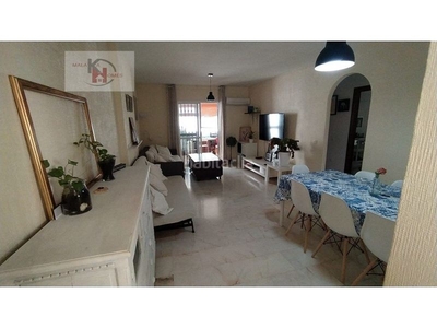 Apartamento 3 habitaciones + 1 hab. auxiliar venta en Benalmádena