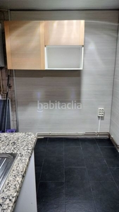 Ático de 4 habitaciones en finca con ascensor en Badalona