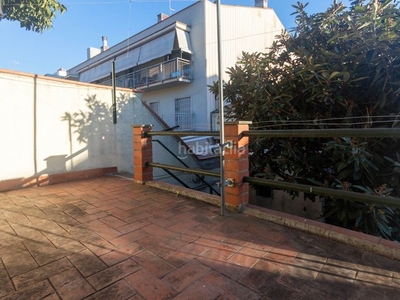 Casa ¡casa en el eixample de 3 habitaciones con patio de 35 m2! en Sabadell