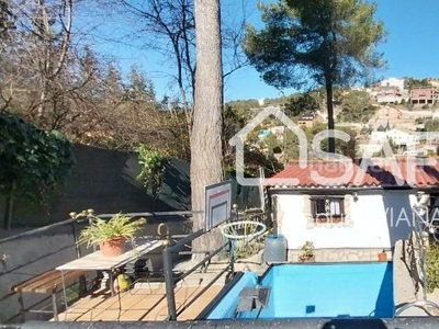 Casa con 2 habitaciones con piscina en Vallirana