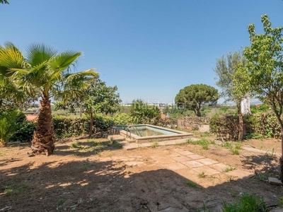 Chalet casa independiente piscina vistas en Abrera