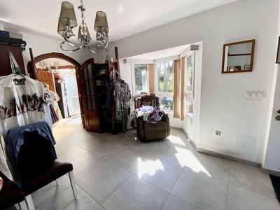 Chalet villa aislada de 3 dormitorios en Riviera del Sol en Mijas