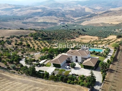 Country property for sale in Antequera