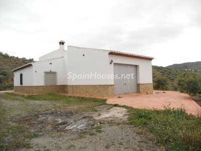 Finca en venta en Canillas de Aceituno