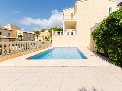 Detached house to rent in Altea -