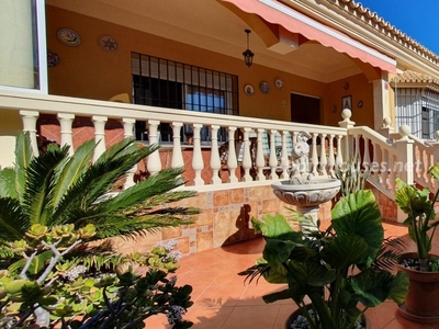 Detached villa for sale in Alhaurín de la Torre