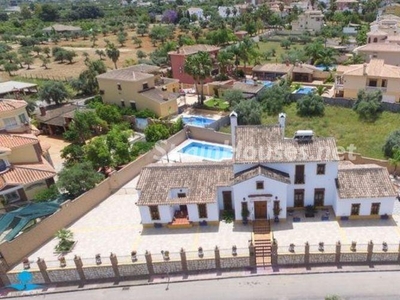 Villa independiente en venta en Alhaurín el Grande