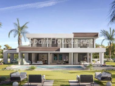 Villa independiente en venta en Manilva