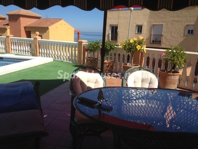 Detached villa to rent in Benajarafe -