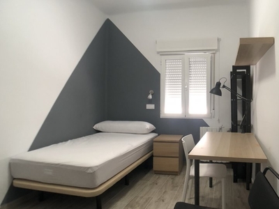 Habitaciones en apartamento de 4 dormitorios en Getafe, Madrid