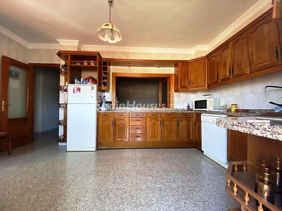 Casa en venta en Benamocarra