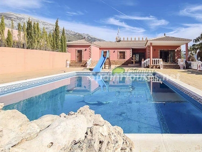 Casa en venta en Canillas de Aceituno