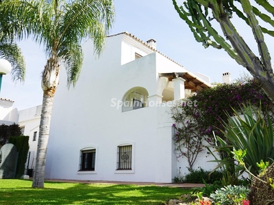 Casa en venta en Estepona