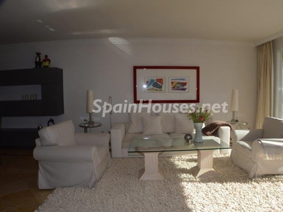 Penthouse apartment for sale in Benahavís