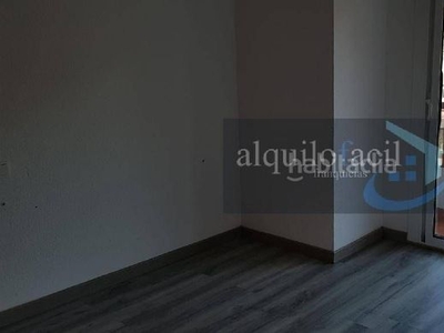 Piso con 2 habitaciones con ascensor y aire acondicionado en Fuengirola