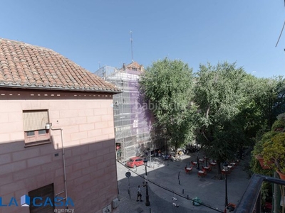 Piso con 3 habitaciones con ascensor en Embajadores-Lavapiés Madrid