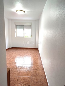 Piso en calle telefonista encarna 6 piso en beniajan , zona inmejorable. precio bajo. en Murcia