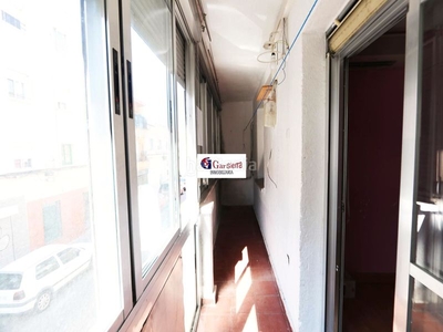 Piso en camino de leganés 8 piso con 3 habitaciones con ascensor y calefacción en Madrid