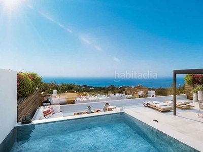 Planta baja piso planta baja de 3 dormitorios y 2 baños con jardín y vistas al mar en cabopino, en Marbella