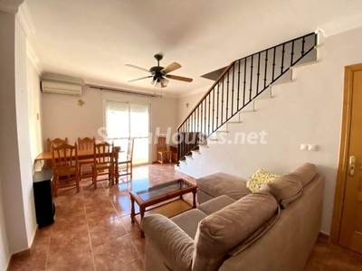 Terraced house for sale in Alameda
