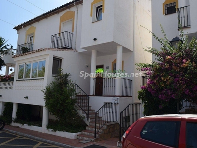 Casa adosada en venta en Torrox