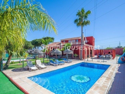 Villa en venta en Alhaurín de la Torre