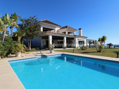 Villa for sale in Bahía de Marbella, Marbella