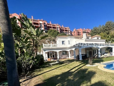 Villa for sale in Benahavís