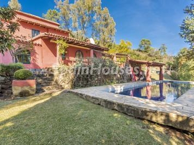 Villa for sale in Benahavís