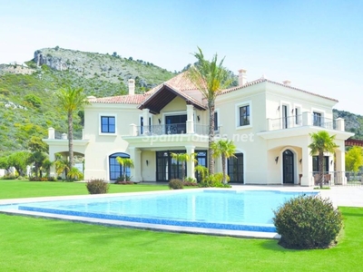 Villa for sale in Benahavís