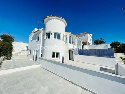 Villa for sale in Calaburra - Chaparral, Mijas