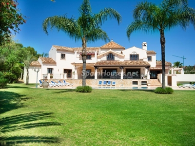 Villa independiente en venta en Cancelada, Estepona
